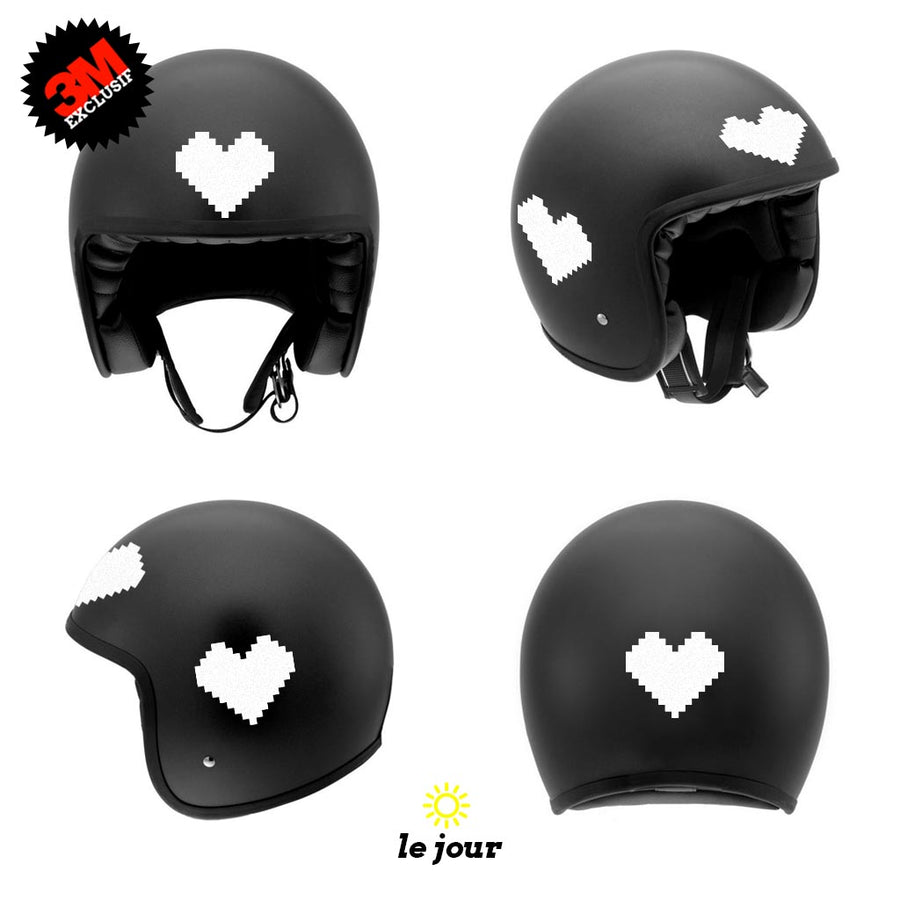 G-heart8bit blanc - kit sticker de 4 autocollants retro réfléchissants cœur casque moto 3M homologués (vue jour B)
