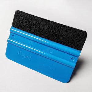 raclette soft de pose 3M bleue avec feutrine noire PA1 (pour pose sticker autocollant retro réfléchissant et vinyle covering)